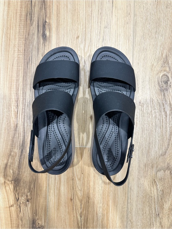 CROCS Shoes - WOMEN'S CROCS BROOKLYN LOW WEDGE SANDALS